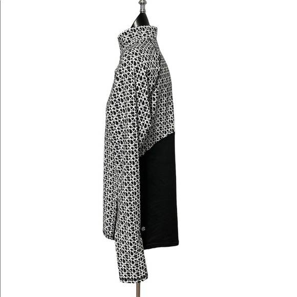 C9 by Champion Black & White 3/4 Zip Athletic Jacket - Picture 3 of 3